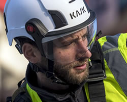 veiligheidshelm Man met Kask-helm